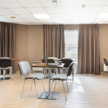 Orly Otel