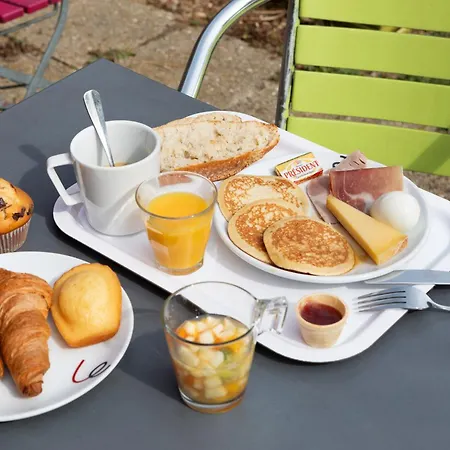 Hotel Orly 3*