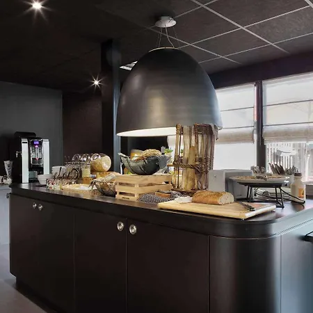 Hotel Orly 3*